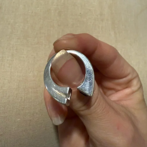 アクセサリー 2000's GUCCI SILVER RING TWIST 2000´s GUCCI SILVER RING TWIST